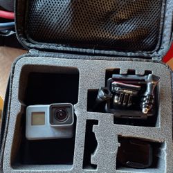 GoPro hero 5 + Case