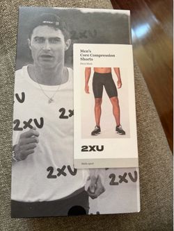 2XU men’s core compression shorts