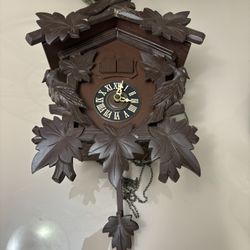 Vintage Black Forest cuckoo clock- For Parts!!