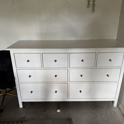 Tall And Wide Dresser Set 