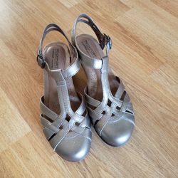 Rockport Cobb Hill Collection Womens Shoes Size 6M -- Leather