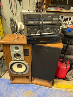 Stereo system and 2 Speakers