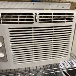 AC Unit Air Conditioner 
