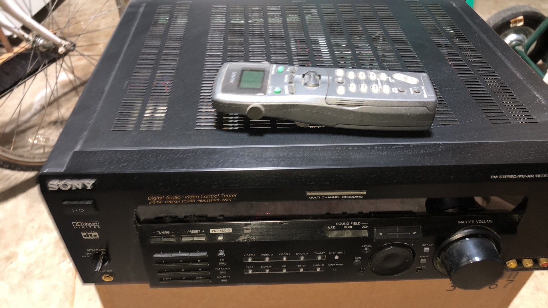 Sony STR DE935 am - fm digital surround sound receiver