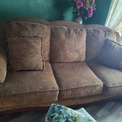 Brown Couch And Pattern 7ft Very Clean. Like New 