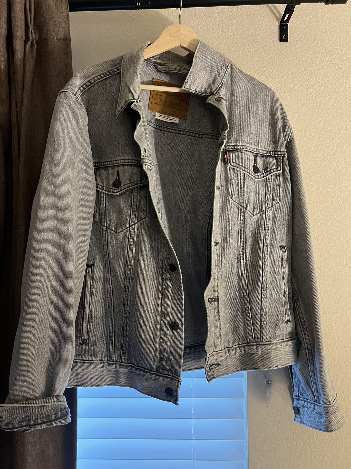 Men’s Levi jacket
