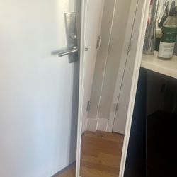 Full length mirror 