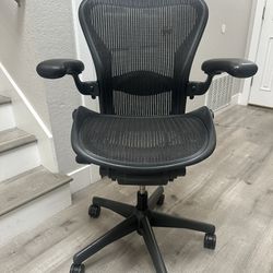 Herman Miller Chair Size B