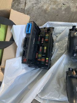 2011 BMW 528i fuse box