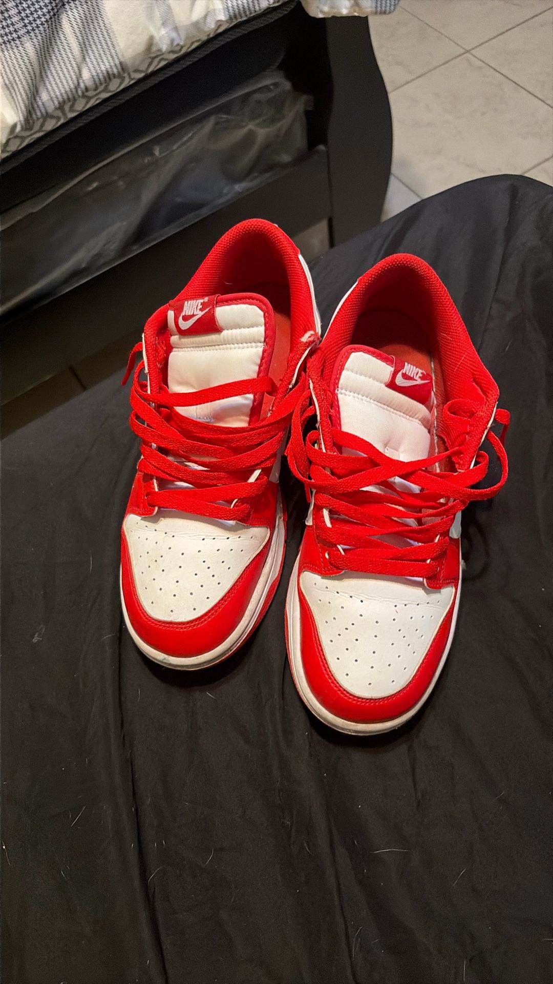 Nike Dunks Color Red Price 90