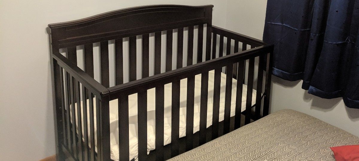 Delta Convertible Crib
