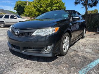 2013 TOYOTA CAMRY SE