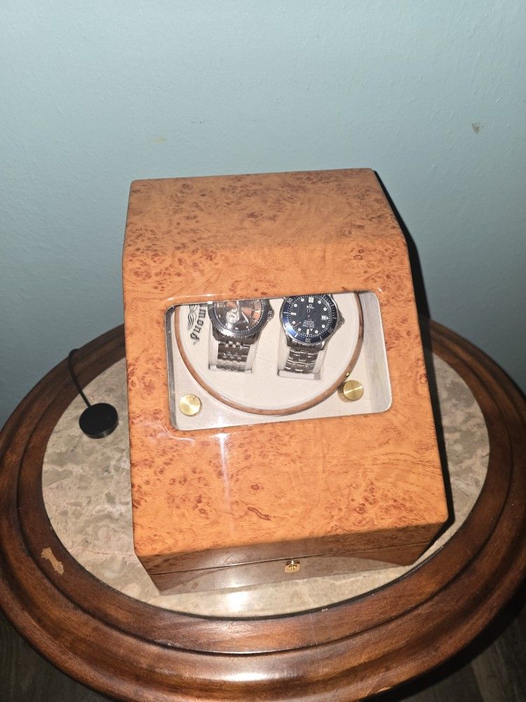 Dual Watch Winder And Storage