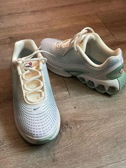 Air Max size 5.5 like new condition