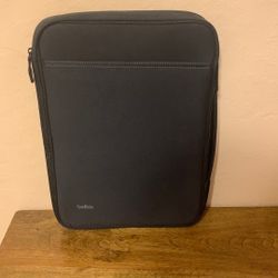Bellini Laptop Sleeve.          New
