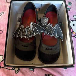 Demonia shoes