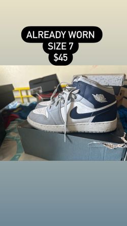 Used Shoes Size 7
