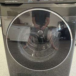 Samsung Front Load Washer 4.5cu.ft. – Metallic Black