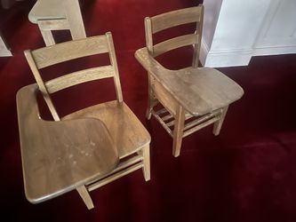 Single Arm Vantage School Desks