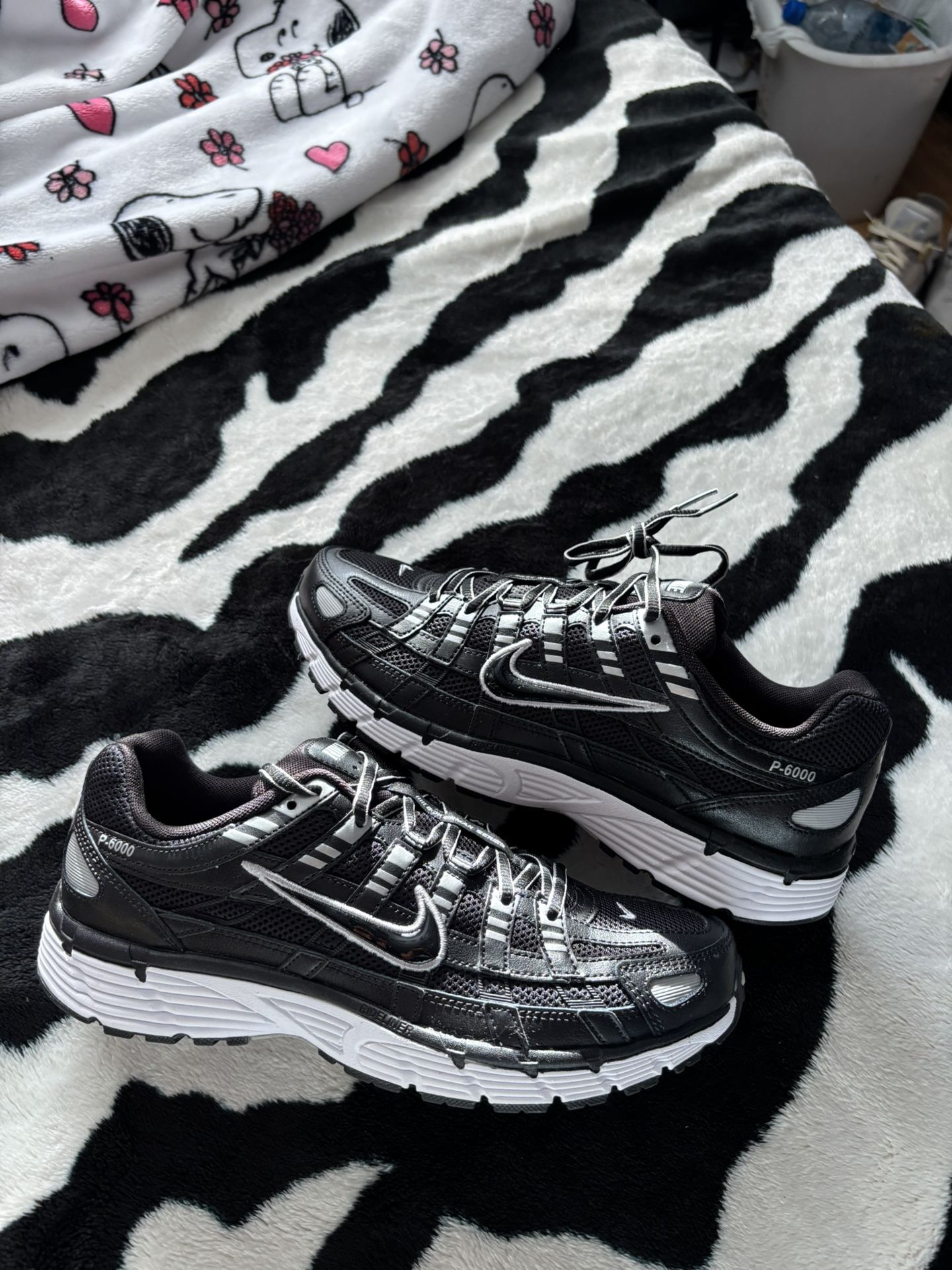 Nike P-6000 Metallic Sliver