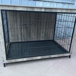 Wooden Cage For Pets In Good Condition 