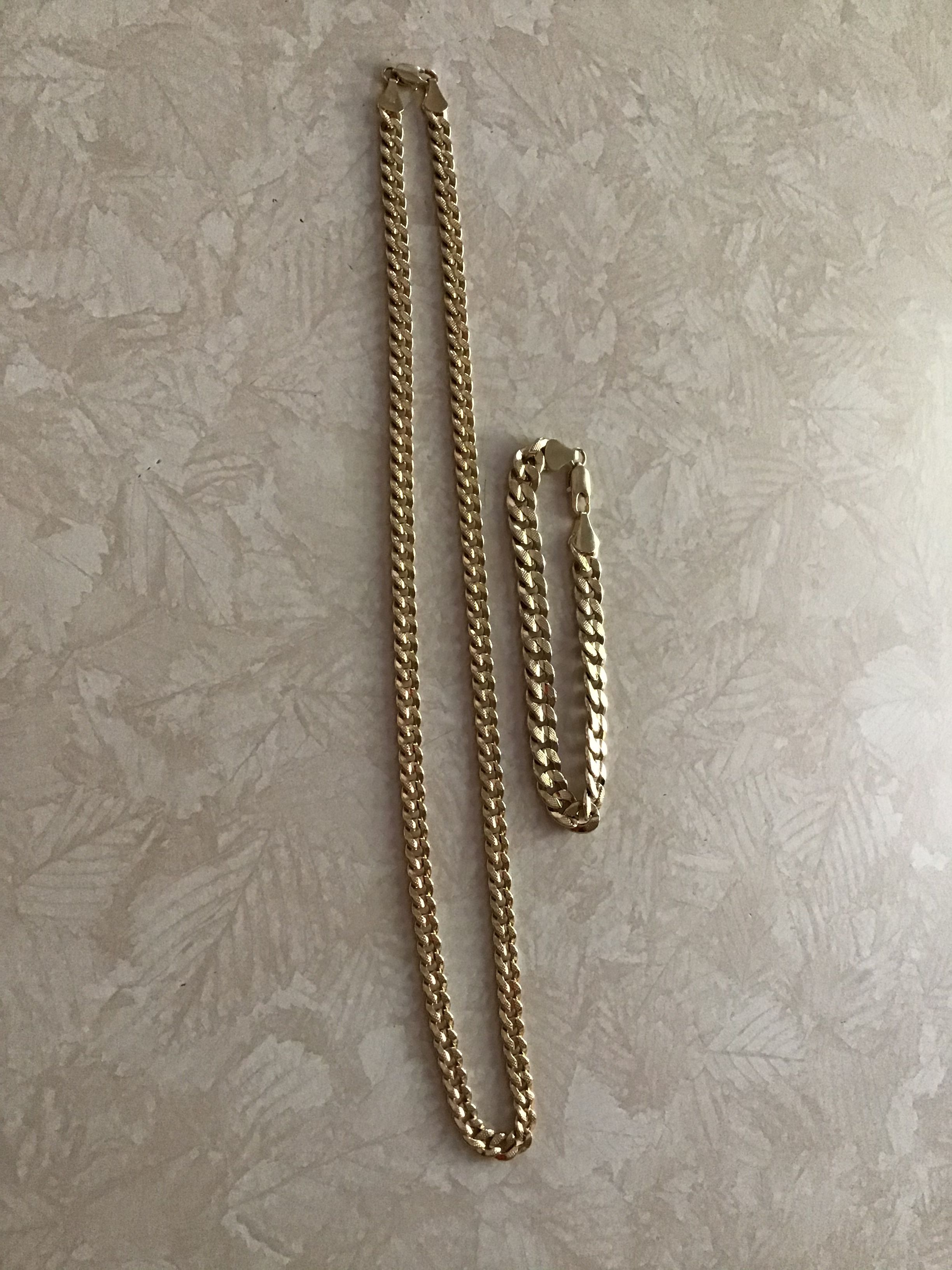 gold plated 18k , very good condition ,