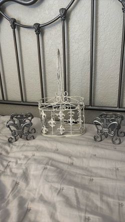 Fleur de lis wire basket and candle holder
