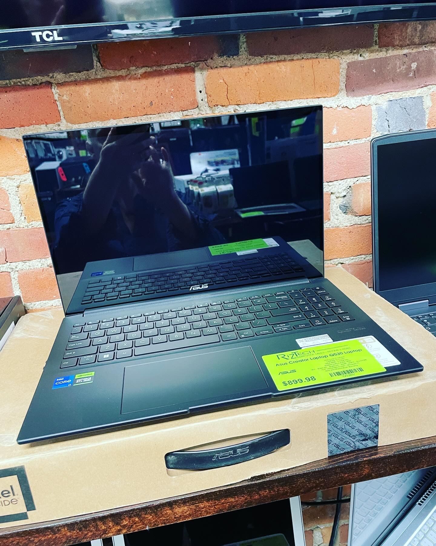 Asus Creator Laptop Q530 NEW Intel Core i7-13620H 2.40GHz 10-Cores 16GB RAM 512GB SSD 4GB GPU