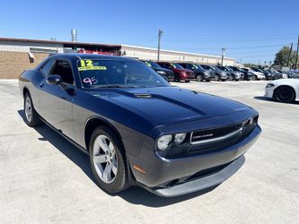 2012 Dodge Challenger SXT