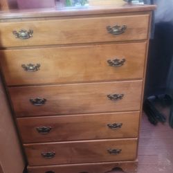 Solid Wood 5 Drawer Dresser 