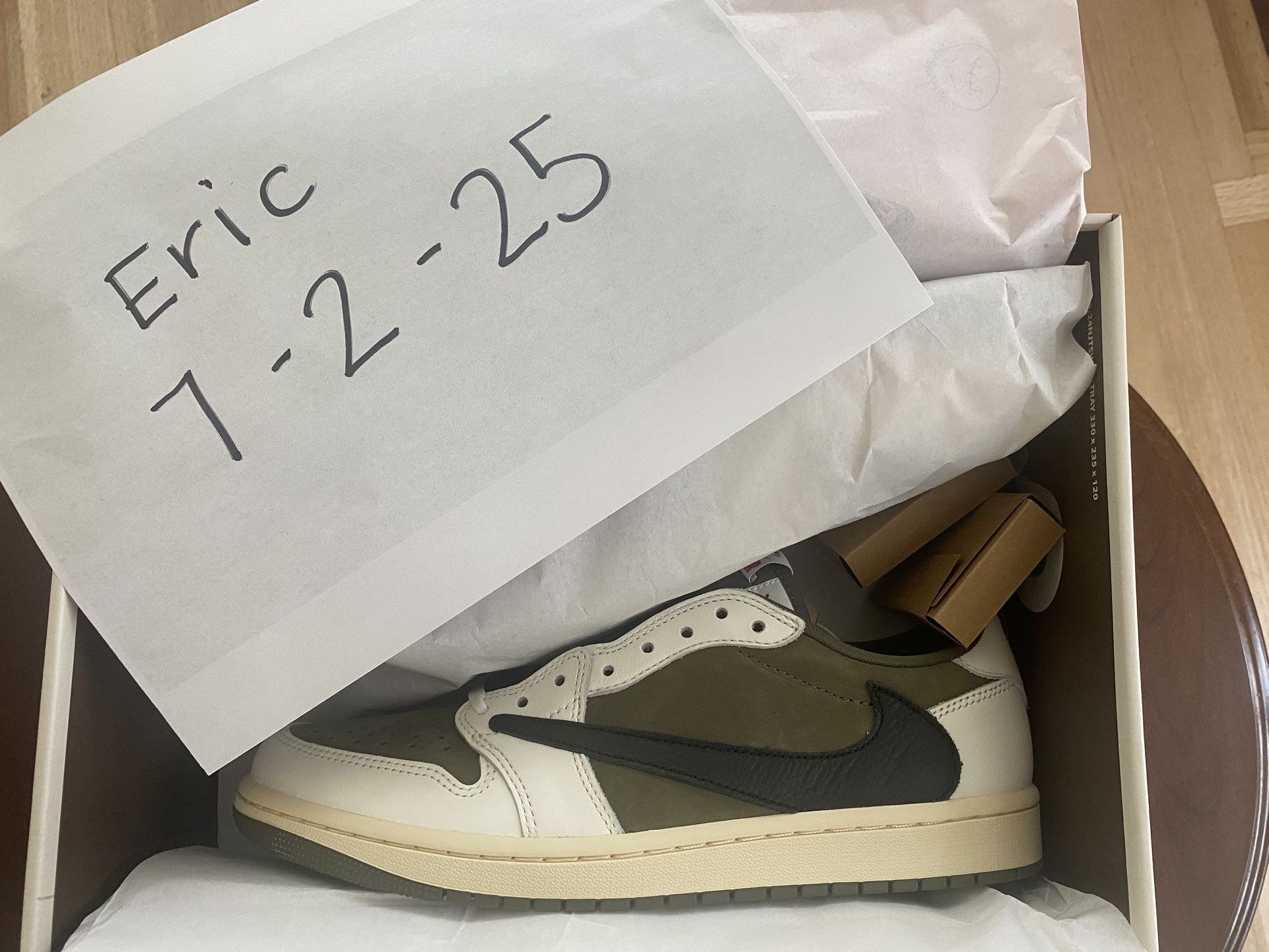 NIKE AIR JORDAN 1 LOW OG SP TRAVIS SCOTT MEDIUM OLIVE DM7866 -200 size US 10 WITH TRAVIS SCOTT WEBSITE RECEIPT INVOICE