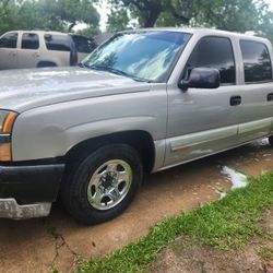 2004 Chevy Silverado 