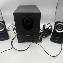 Logitech Z313 2.1 Multimedia Speaker System with Subwoofer