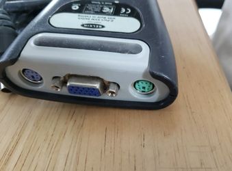 Belkin 2 Port KVM Switch With Built In Cabling F1Dk102P