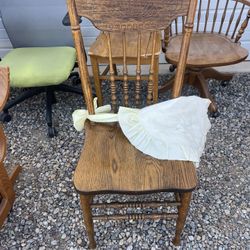 Antique oak chair $45