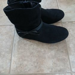 Girls M Size 2 Ankle Boots