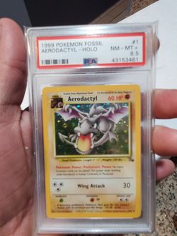 Pokemon Card 1999 Aerodactly Graded Holo
