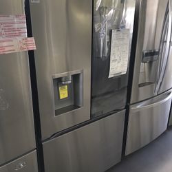 New Lg Insta View French Style Full Size Refrigerator With Four Ice Types 