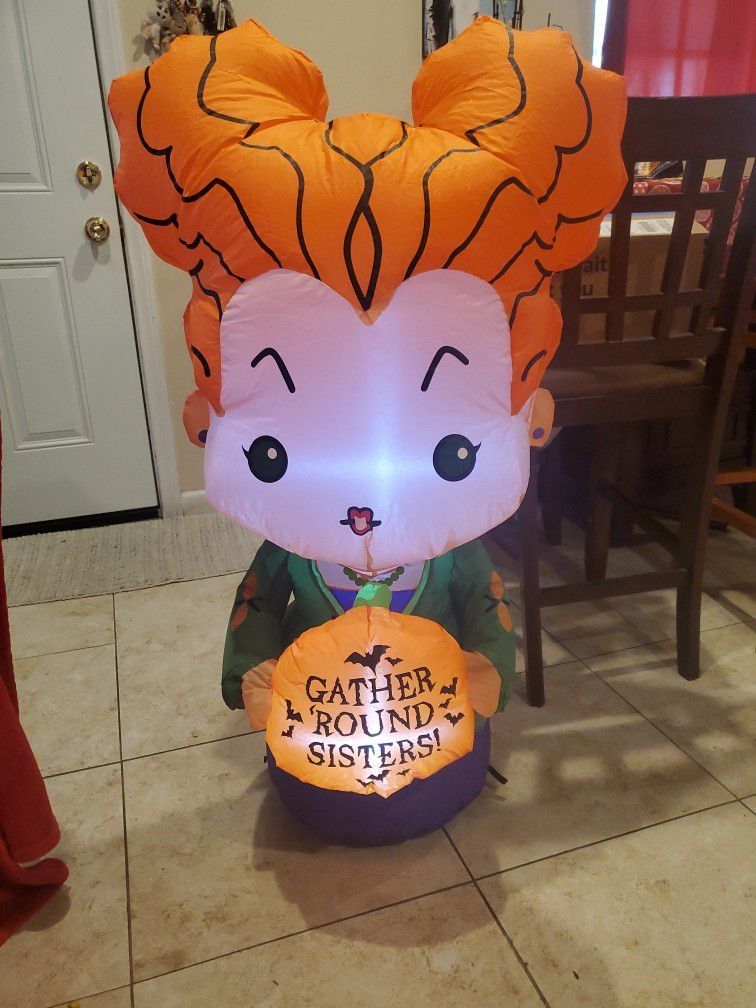 Disney Hocus Pocus Airblown Inflatable 