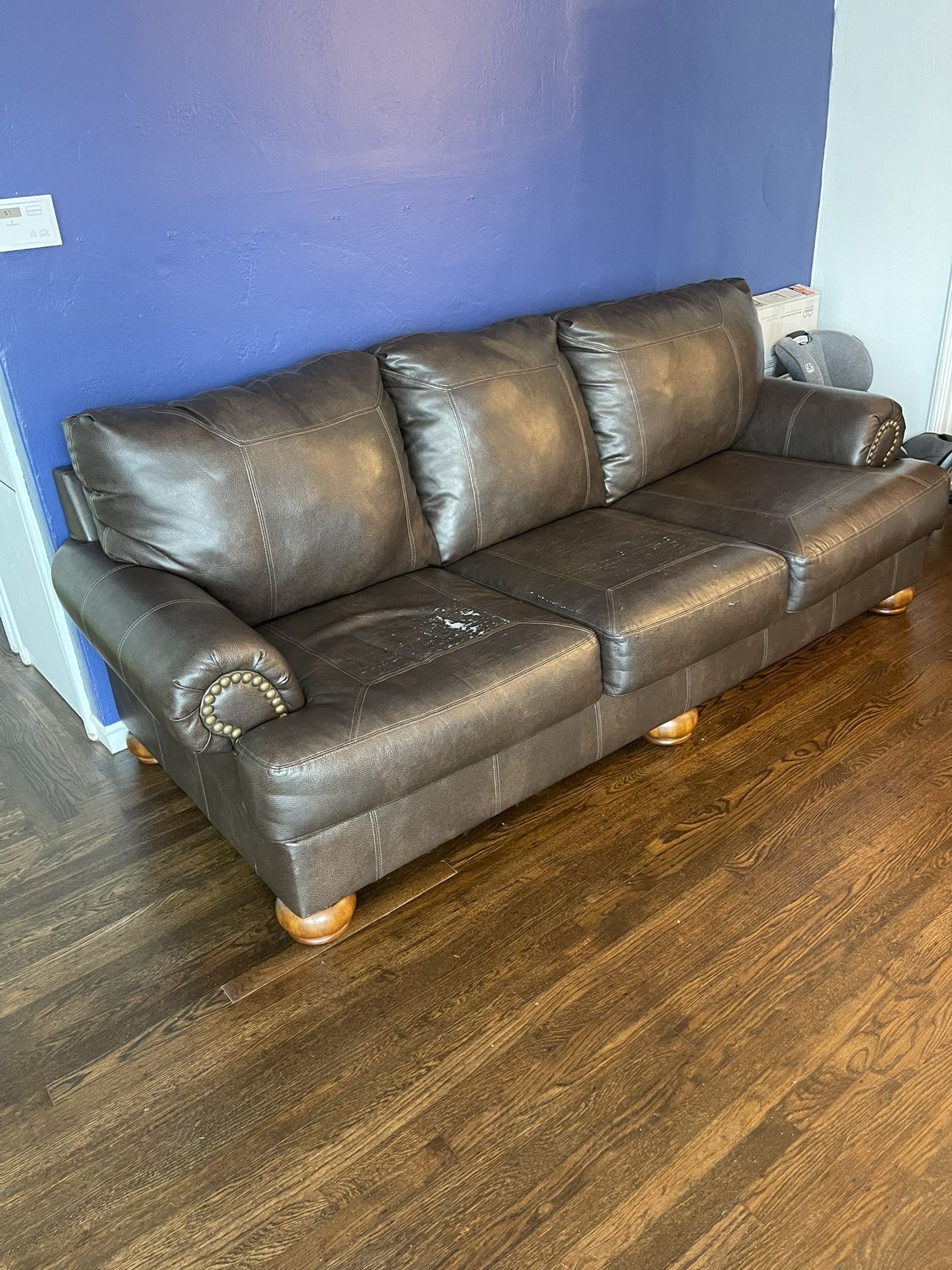 Couch Leather 