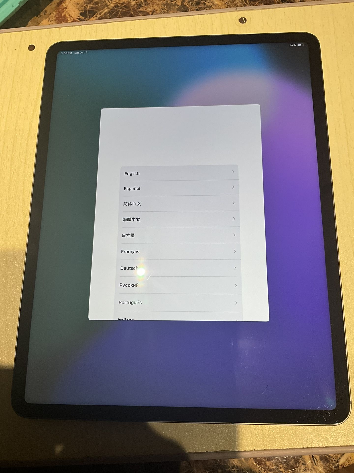 iPad 12.9 iCloud Locked