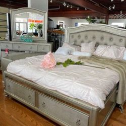 Bling Game Metallic Platinum Bedroom Set (WİTH STORAGE)Queen or King Bed Dresser Nightstand and Mirror WİTH İNTEREST FREE PAYMENT OPTİONS 