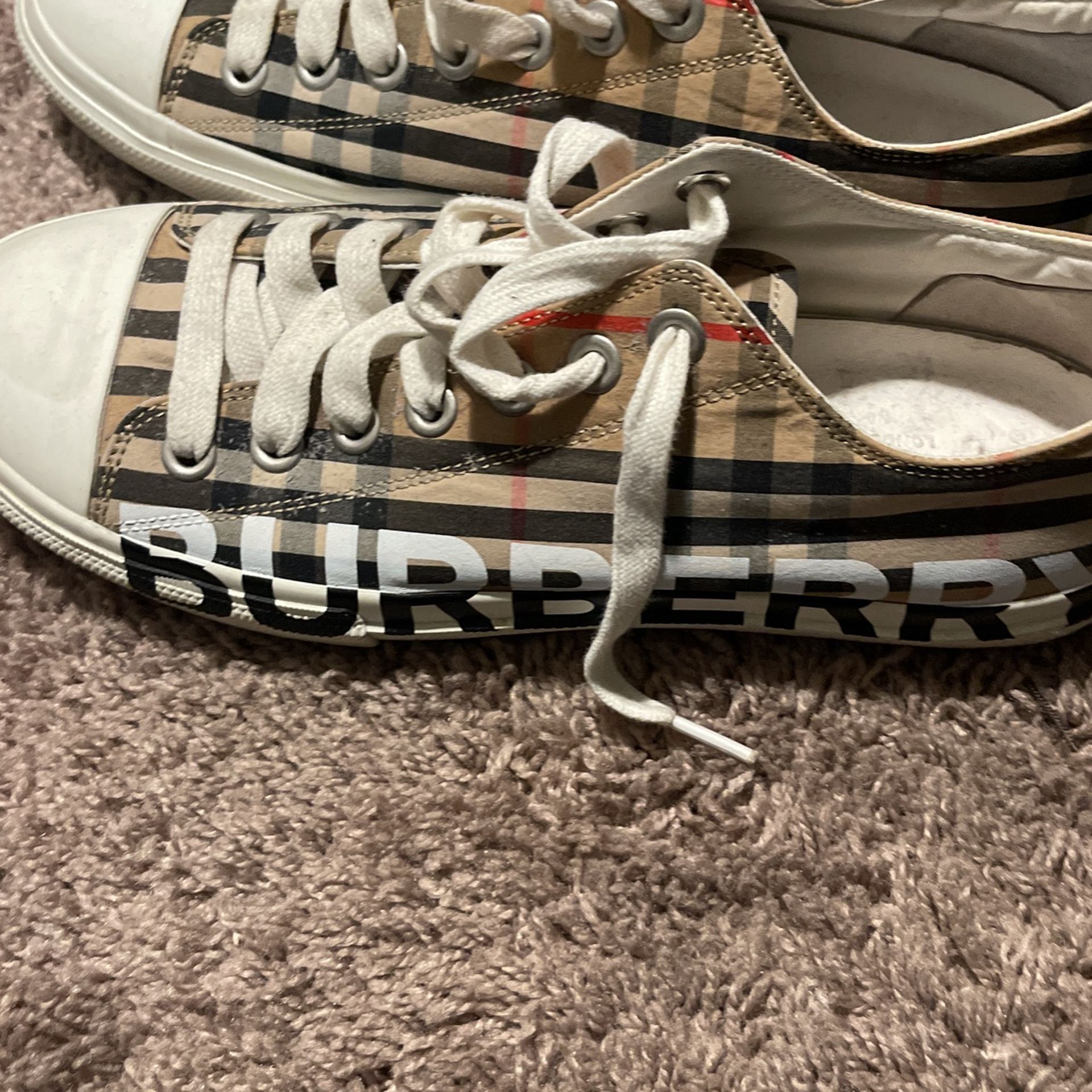 Burberry Shoes 