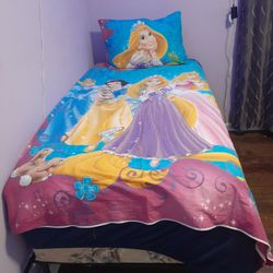 Twin Size Princess Bedding Set