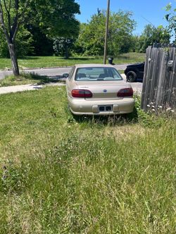 2004 Malibu  for sale 4 door