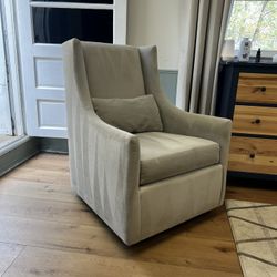 West Elm Nursery Glider – Beige Upholstered Rocking Chair (Excellent Condition)