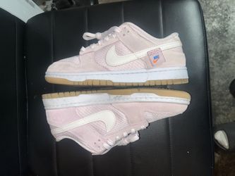 Nike Women Dunks $20
