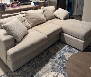 BONATERRA II SAND SOFA W/REVERSIBLE CHAISE