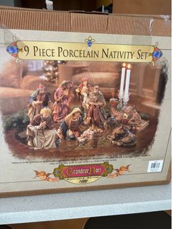 Grandeur Noel 9-Piece Collector's Edition Nativity Set (1999)