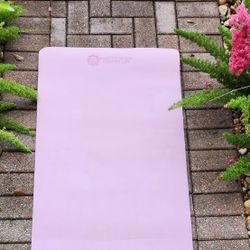 Yoga Mat TPE affirmation: “Positive Words Positive life” 
